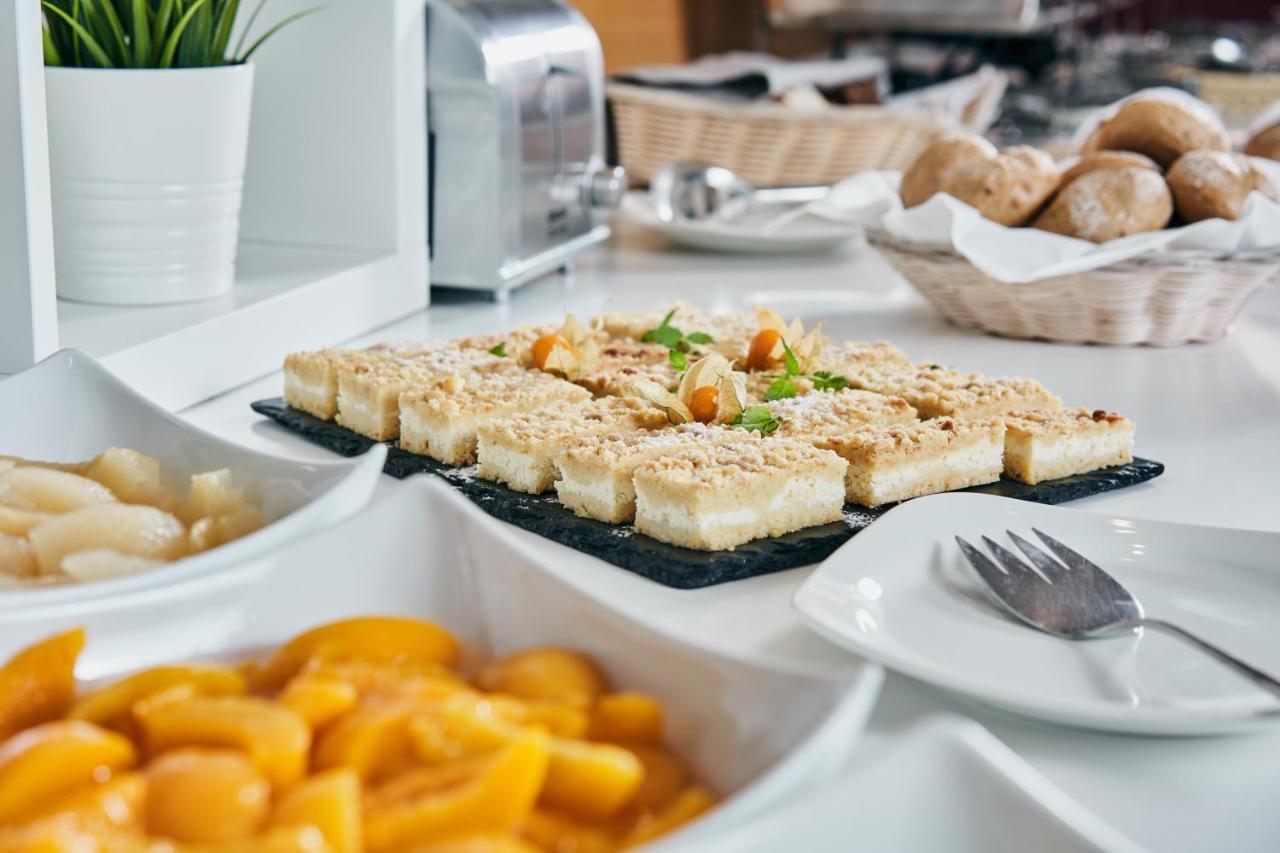 Green Park Hotel Вильнюс Экстерьер фото